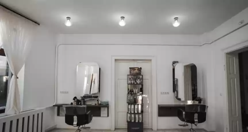 Vând salon de înfrumusețare 
