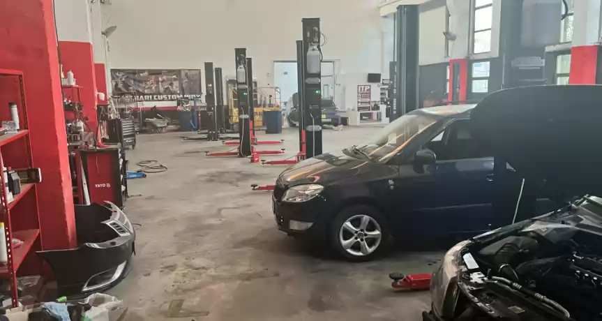 Vand Service Auto in Sectorul 6 - Centru daune