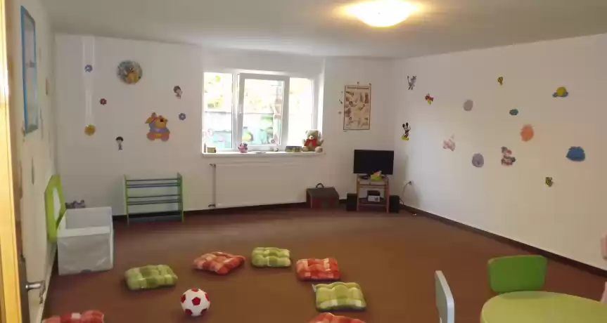 Vand CENTRU  LIMBA ENGLEZA IN SISTEM DE FRANCIZA