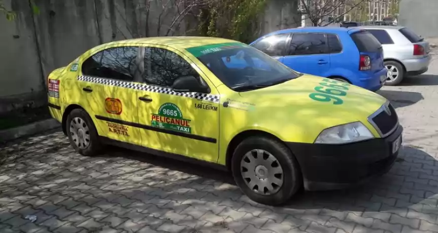 Vand firma taxi cu patru licente si trei masini